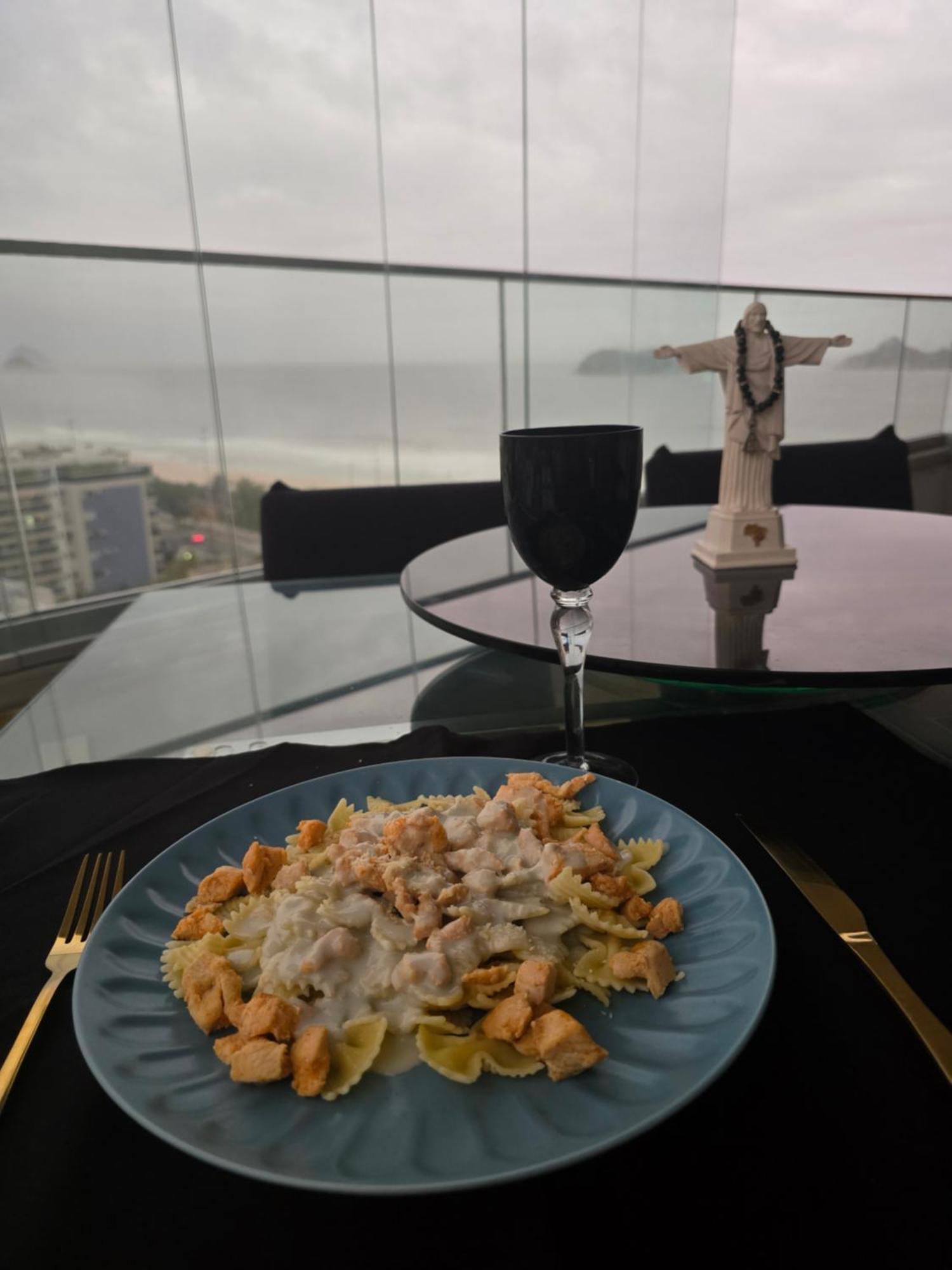 Beira Mar Vista E Montanha Río de Janeiro